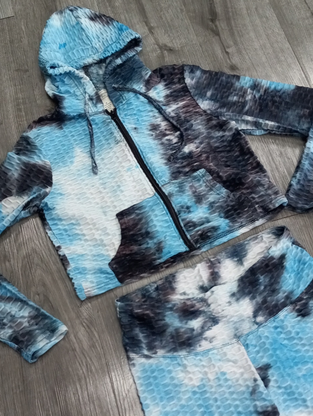 No Comment NY-LA - Blue Tie-Dye Two-Piece Active Set - Picture 3 of 7